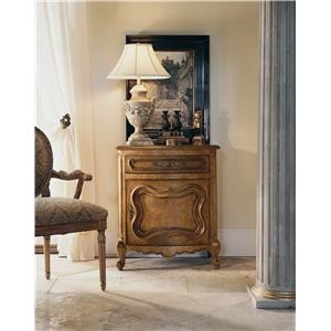 Century Coeur De FranceEnd Table/Mini Chest