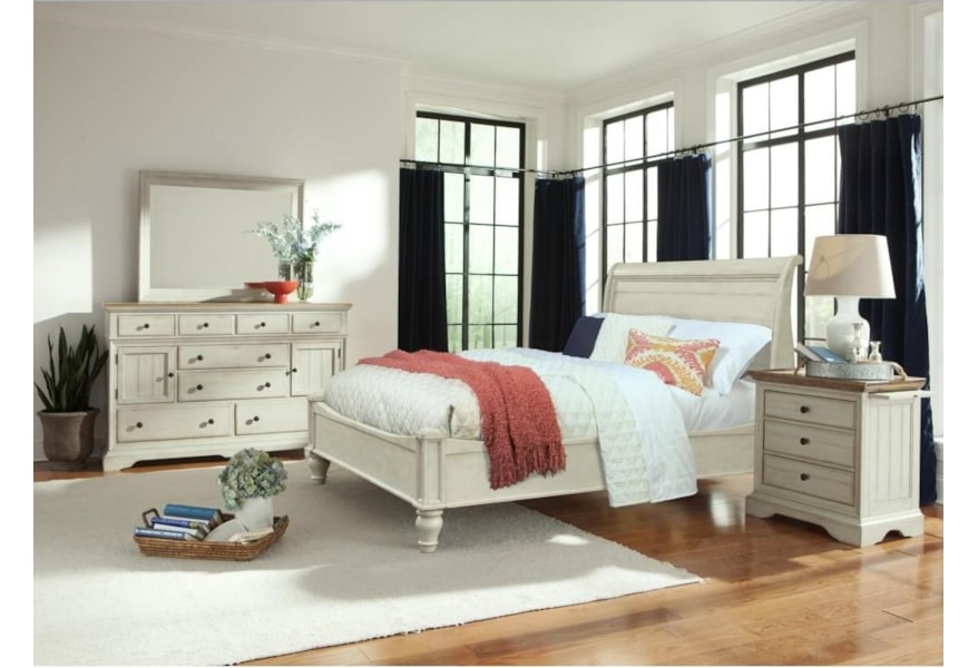 Cresent Fine Furniture Cottage Cottage Dresser Mirror Set