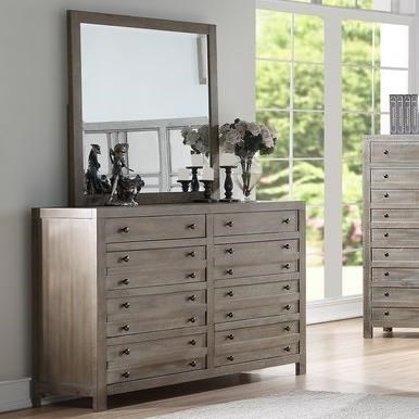 Emerald Briar Crest Vintage 8 Drawer Dresser And Mirror Set