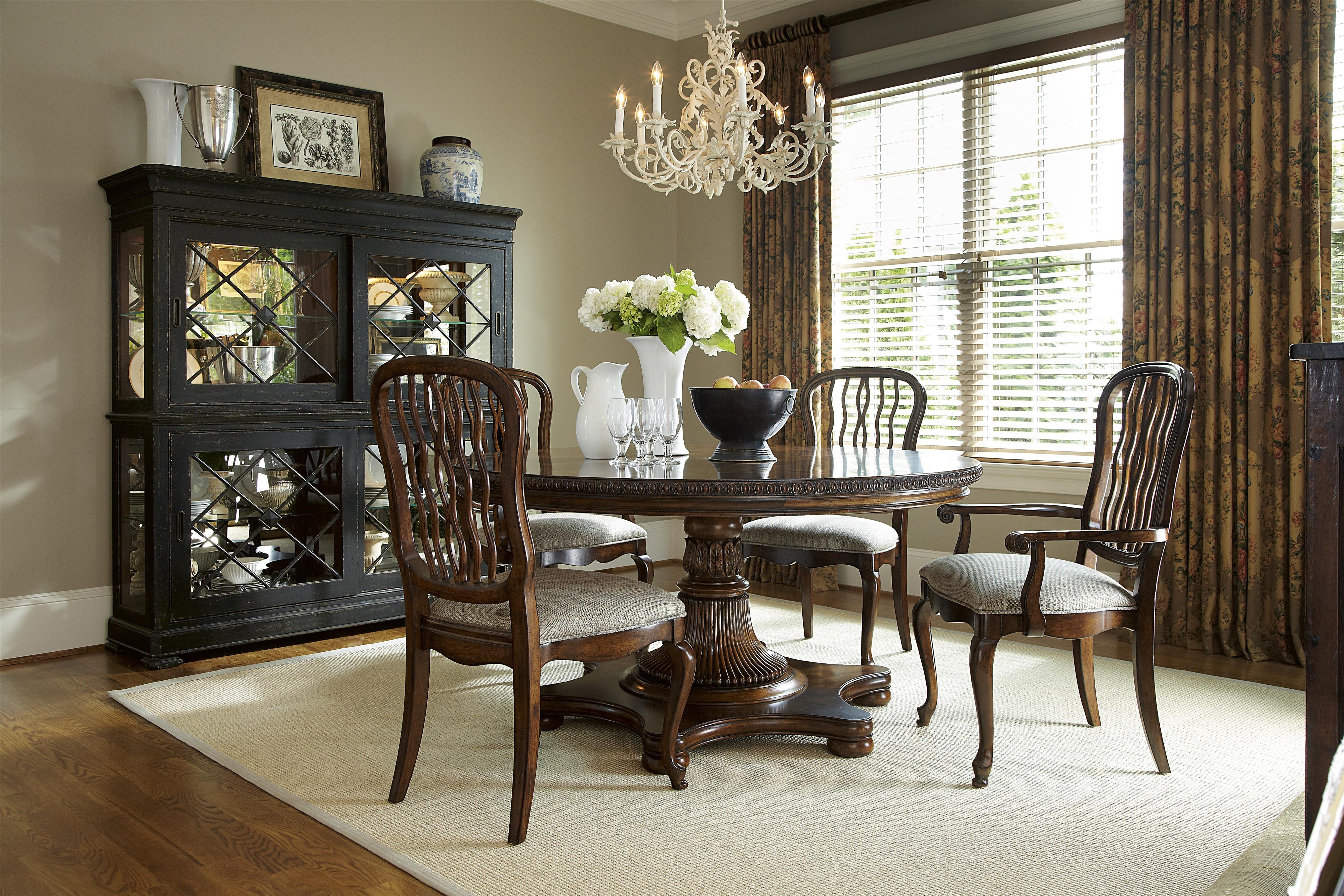 Fine Furniture Design Biltmore Vitrine Base And Deck With Antique