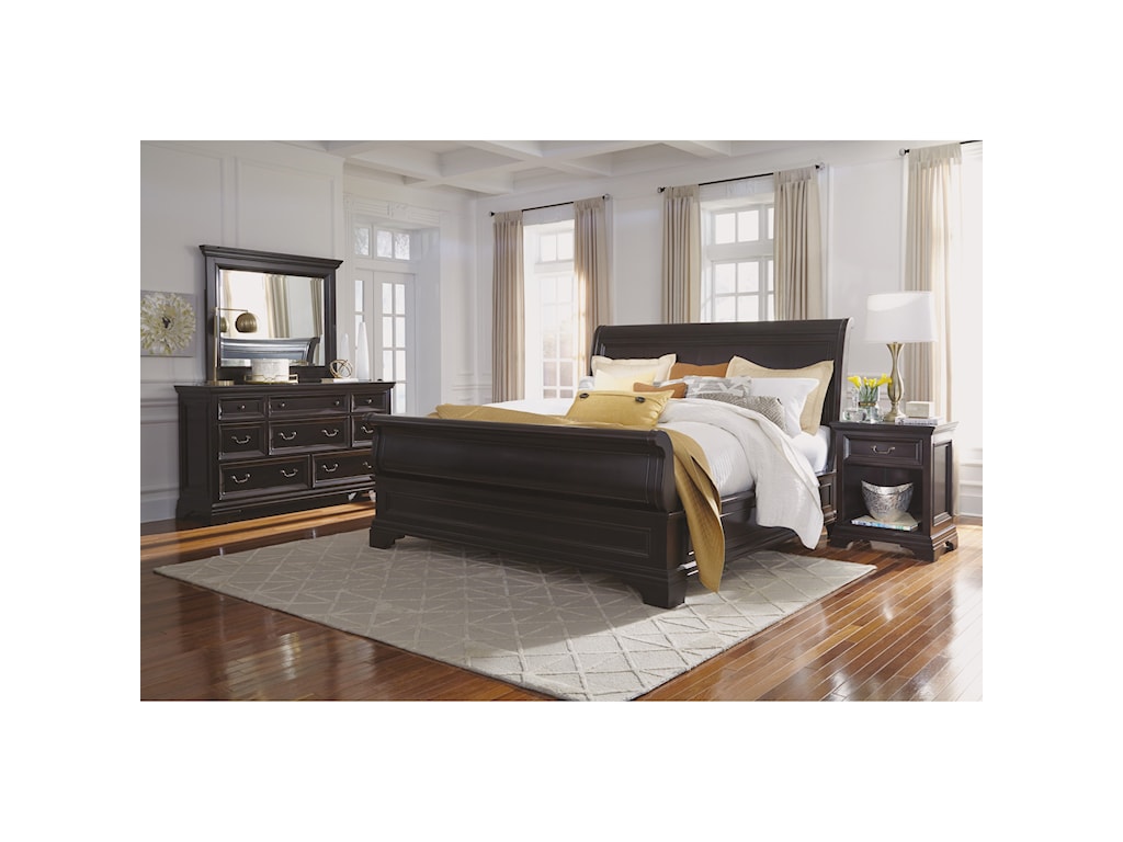 Wynwood A Flexsteel Company Camberly Queen Bedroom Group