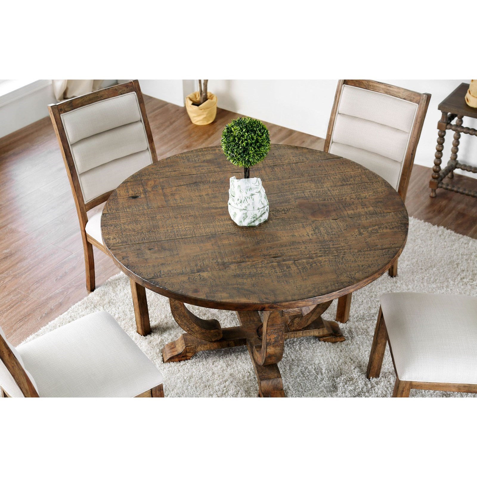 isabelle dining set