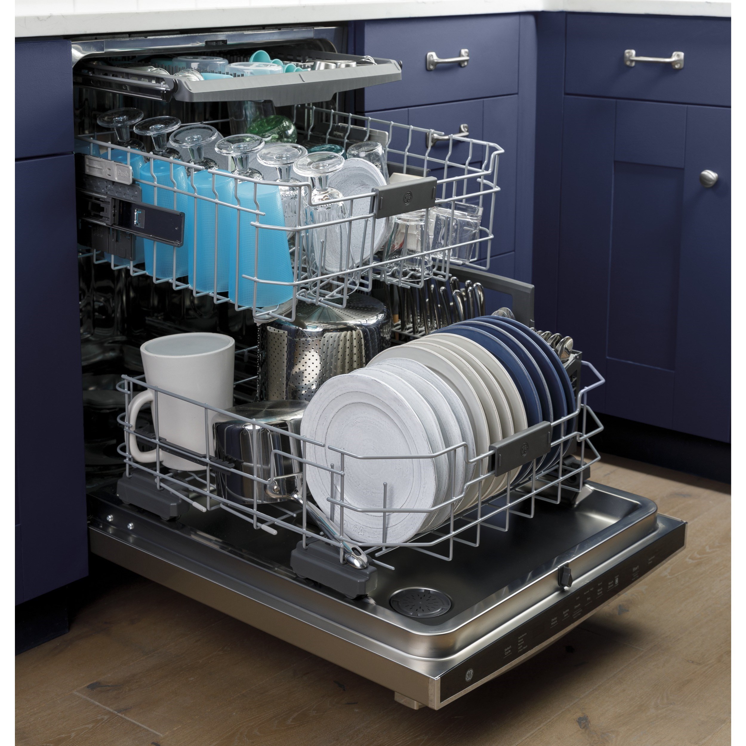 Ge Appliances Gdt665ssnss Ge Stainless Steel Interior Dishwasher With Hidden Controls Furniture And Appliancemart Dishwasher Built In