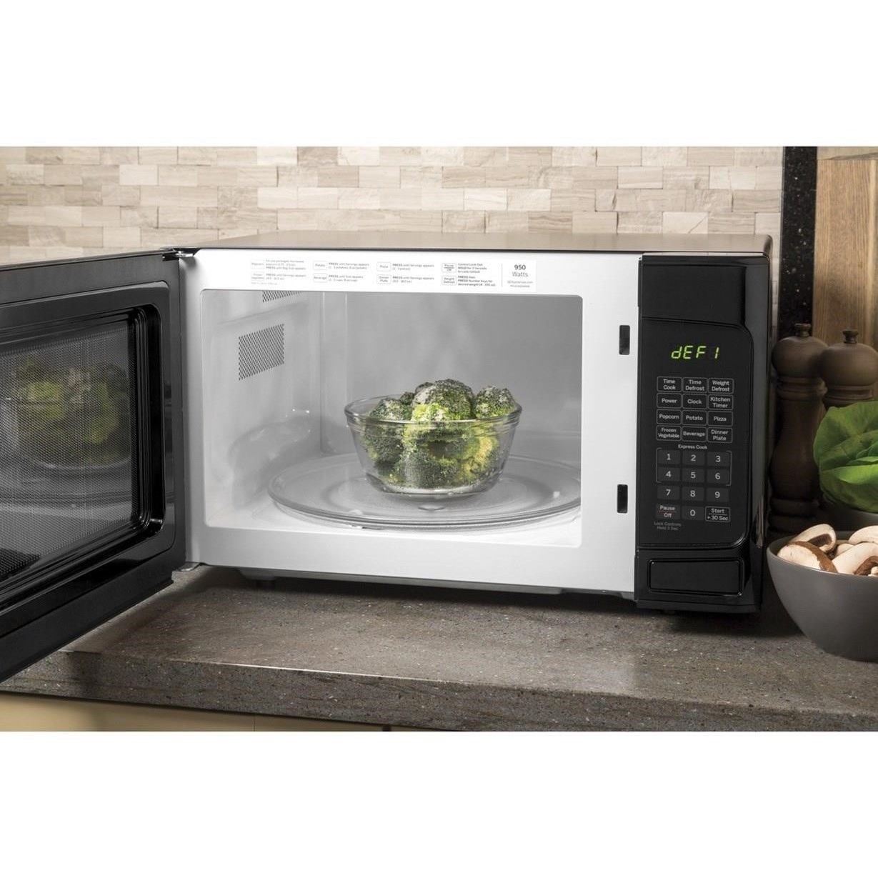 ge 1.1 950 watt microwave