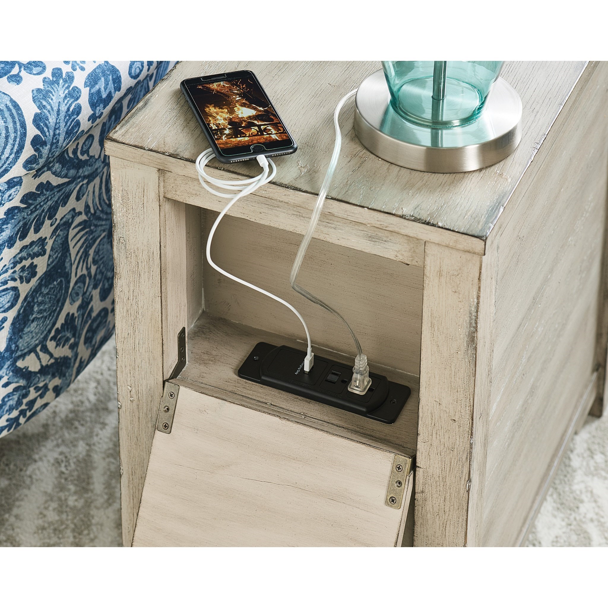 Hammary Papillon 865 916 Transitional Charging Chairside Table With Usb Power Bar Hudson S Furniture End Tables