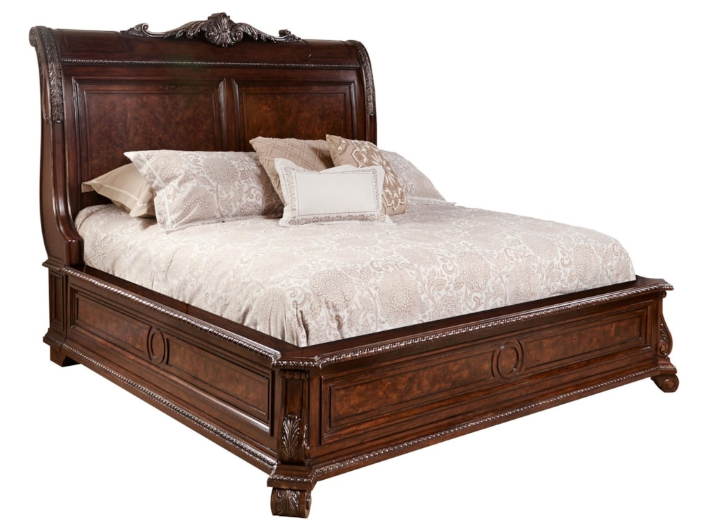 Home Insights VintageKing 5 Piece Bedroom Group