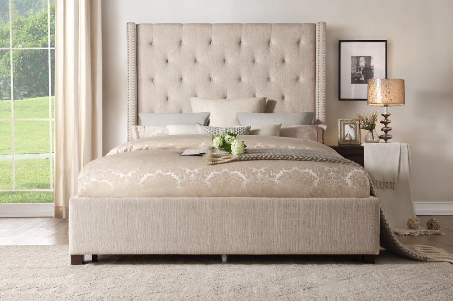 Homelegance Fairborn King Platform Bed W Nailhead Trim Dream Home Interiors Upholstered Beds