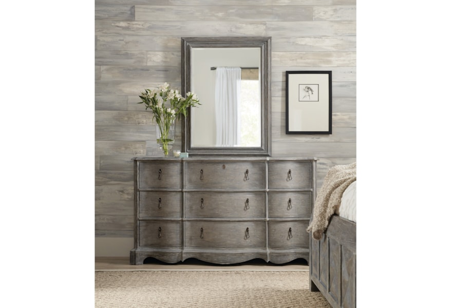 Hooker Furniture Beaumont Relaxed Vintage 9 Drawer Dresser And