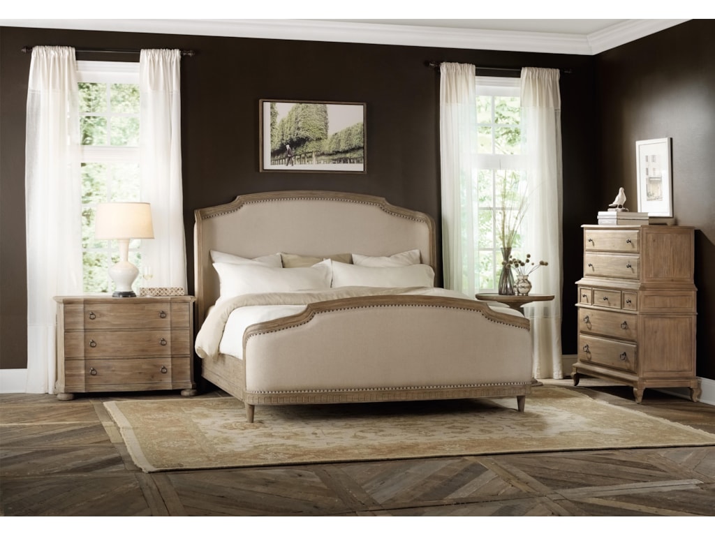Hooker Furniture CorsicaQueen Upholstered Shelter Bed