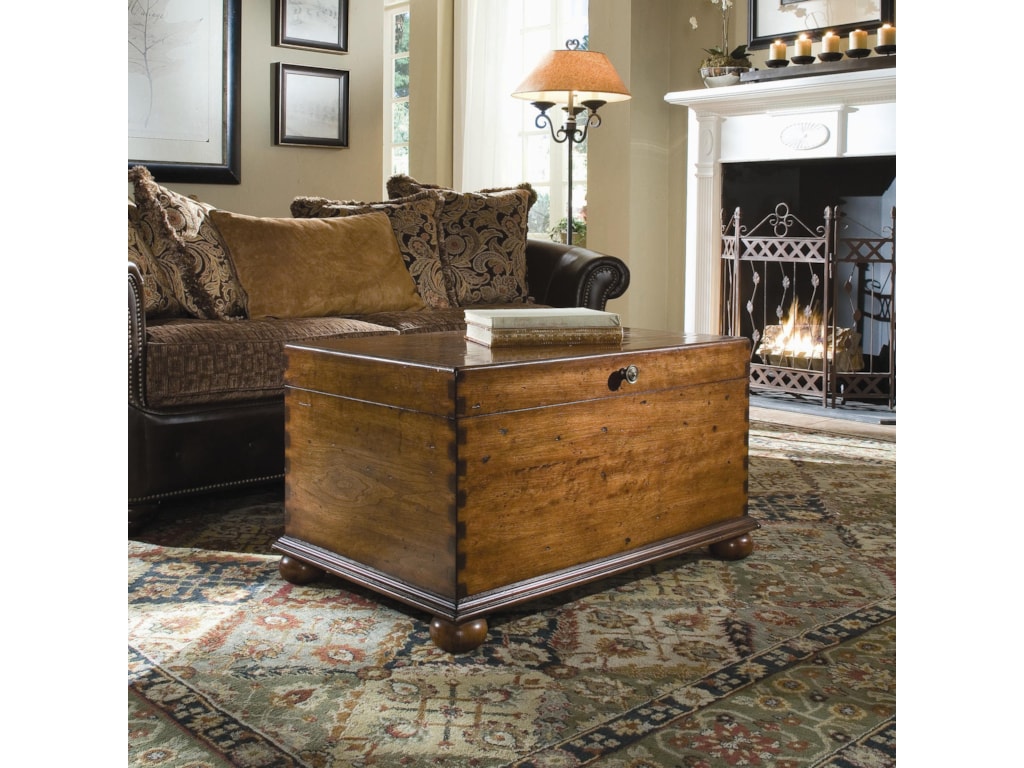 Hooker Furniture AccentsLift-Lid Cocktail Trunk