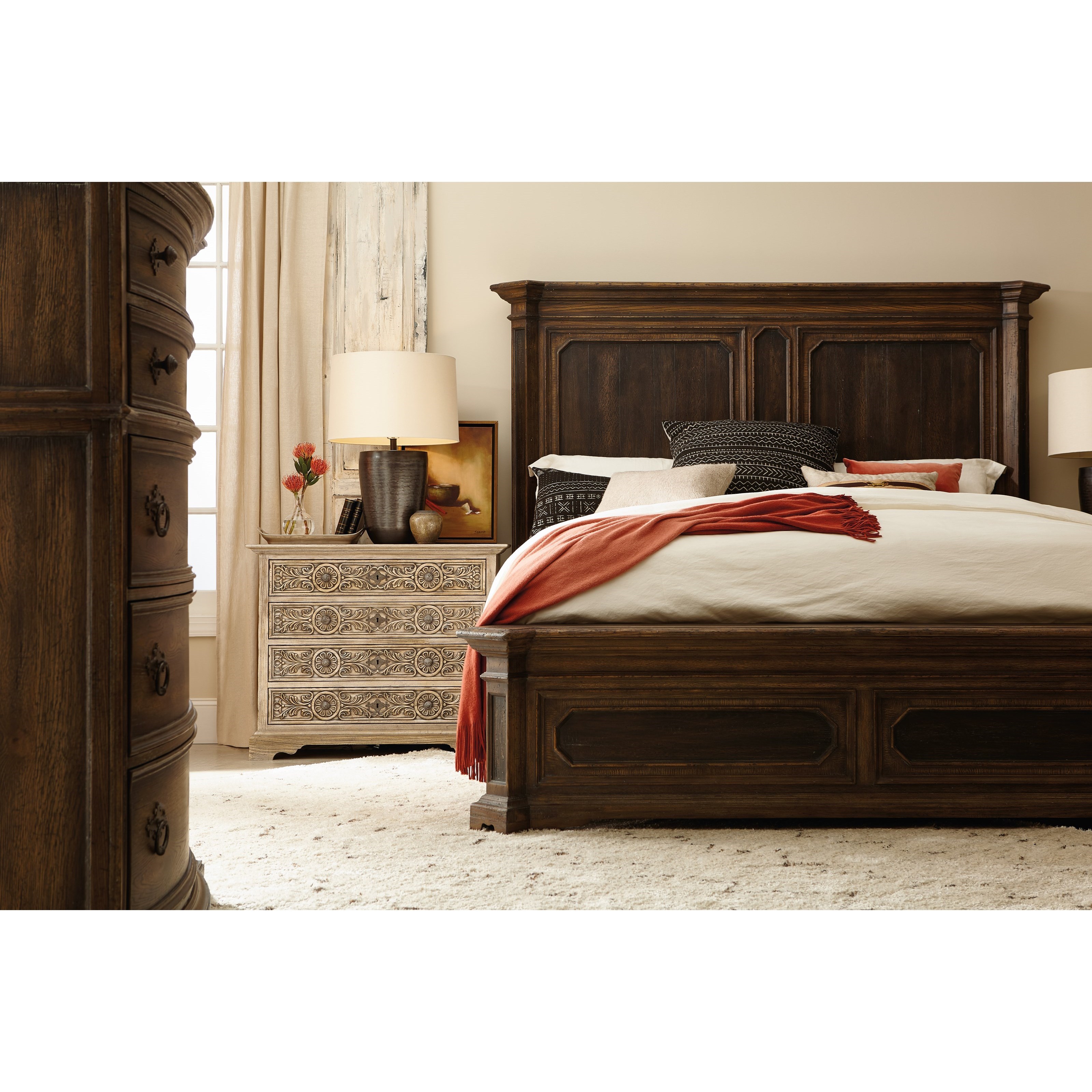 Hill Country Woodcreek Queen Mansion Bed