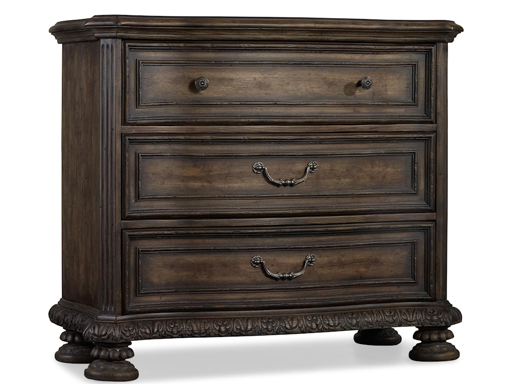 Hooker Furniture Rhapsody Bachelor S Chest With Three Drawers