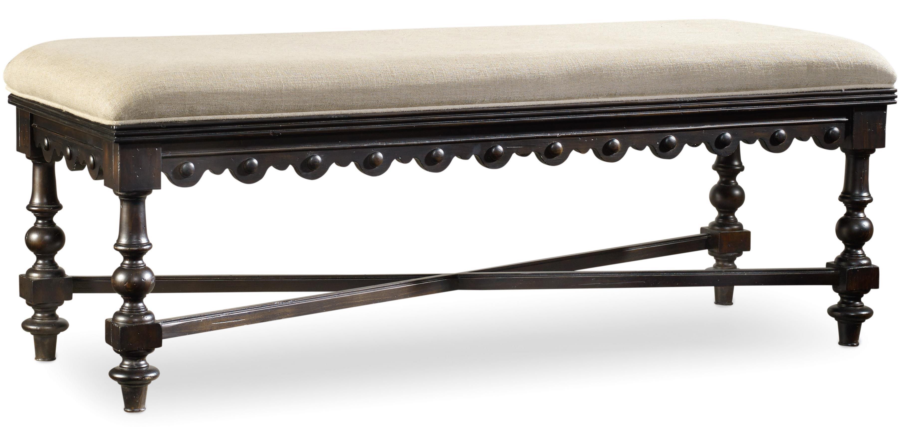 Hooker Furniture Treviso Upholstered Bed Bench With Scalloped