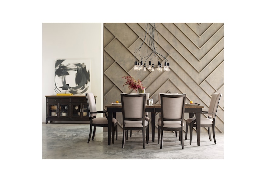 Design Idea: Contrasting King & Queen Dining Chairs