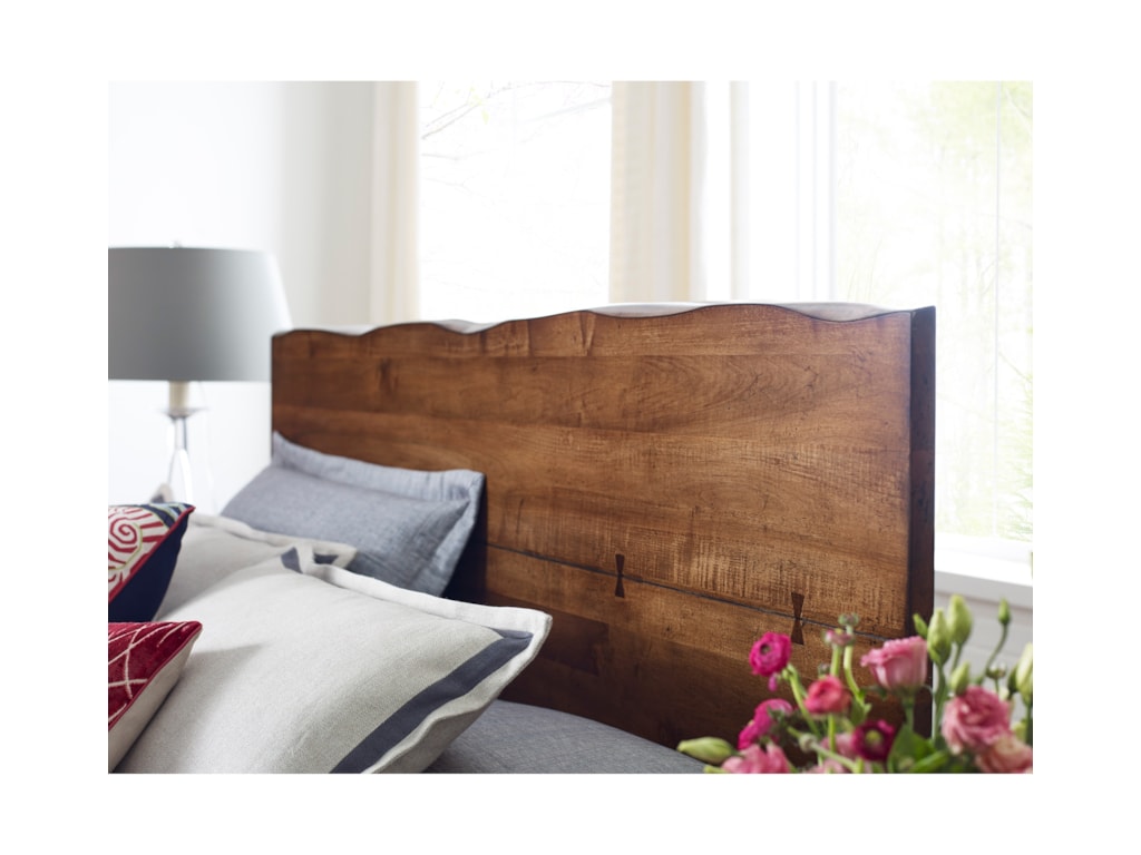 Kincaid Furniture TraverseCraftsman Queen Size Live Edge Bed