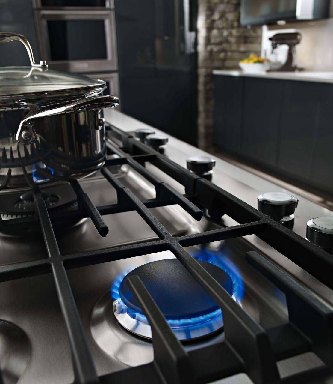 Gas Cooktops 36'' 5-Burner Gas Cooktop with 20000 BTU Professional Dual  Burner by KitchenAid at Furniture and ApplianceMart