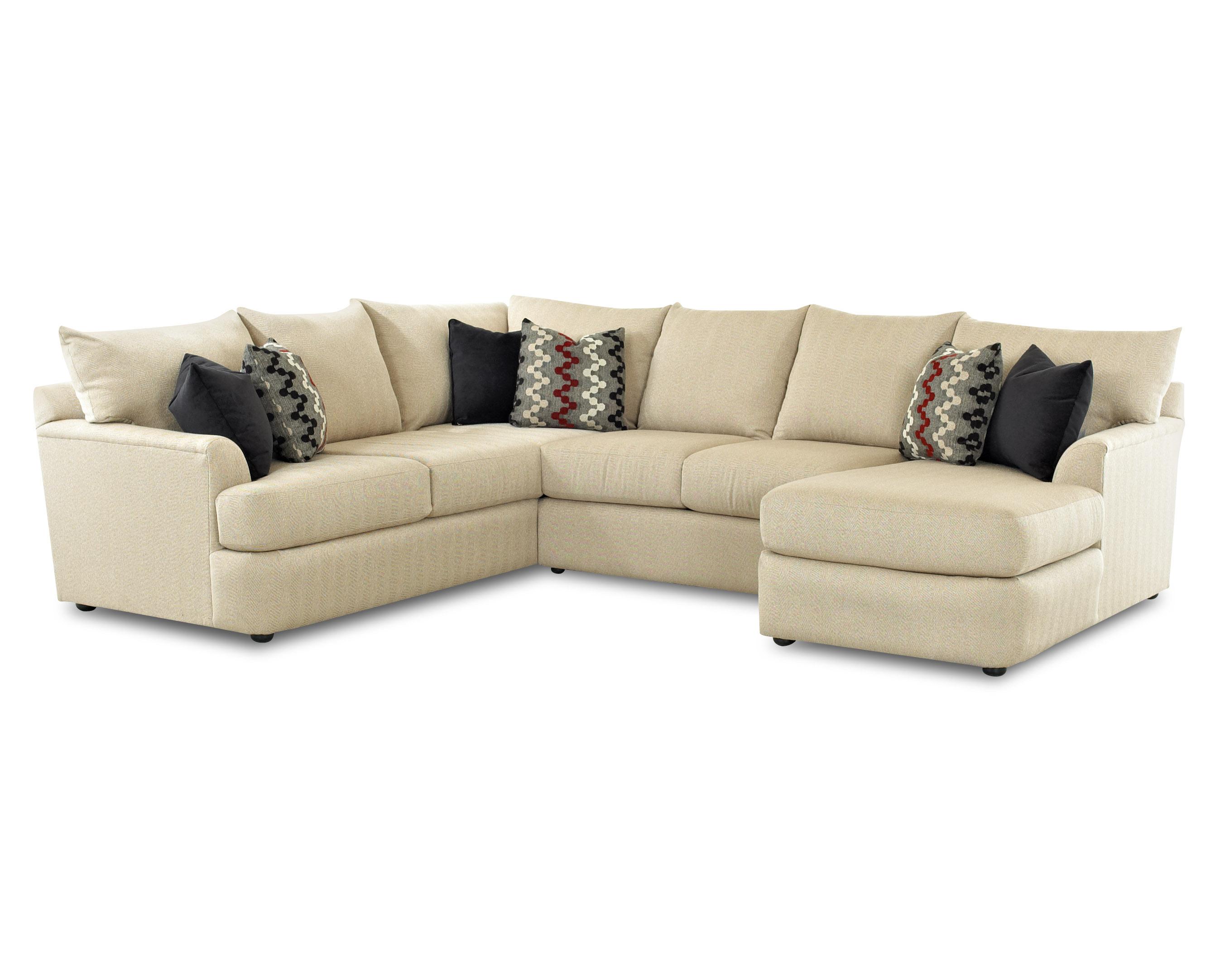Klaussner Findley Sectional Sofa With Right Arm Chaise Lounger