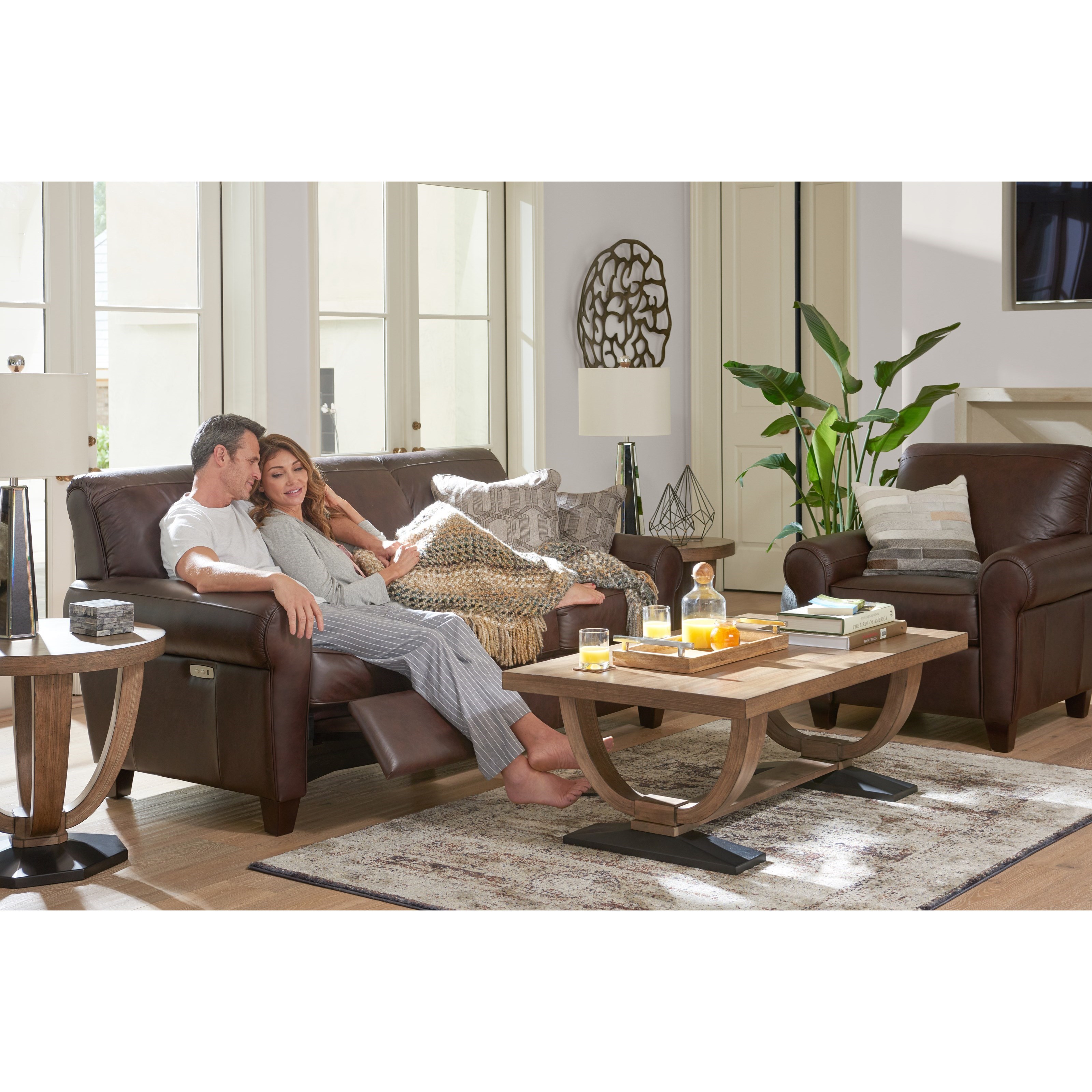 La Z Boy Bennett Duo Power Reclining Sofa With Usb Charging Ports