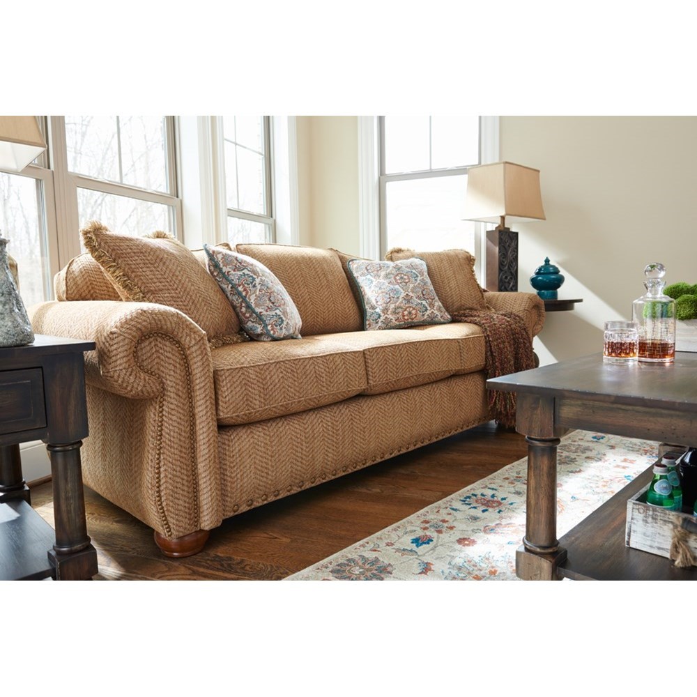 La Z Boy Wales Traditional Sofa With Rolled Arms And Two Sizes Of