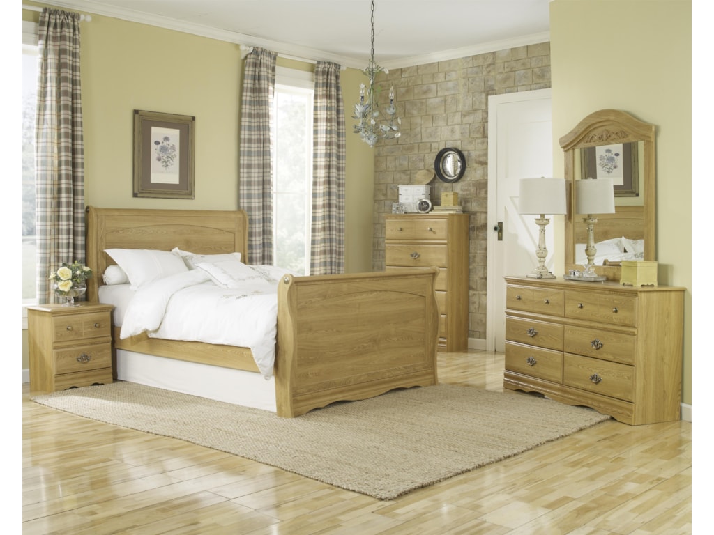 Lang Oak CreekQueen Sleigh Bed