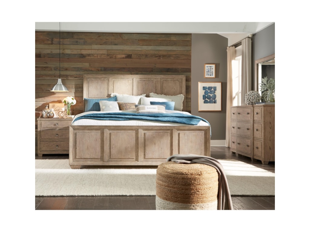 Legacy Classic BridgewaterQueen Panel Bed