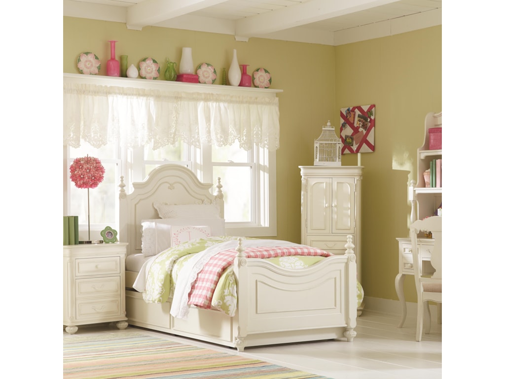 Legacy Classic Kids CharlotteTwin Low Poster Bed