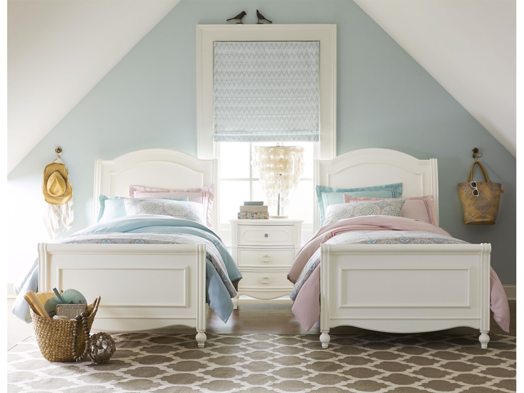 Legacy Classic Kids HarmonyChelsea Sleigh Twin Bed