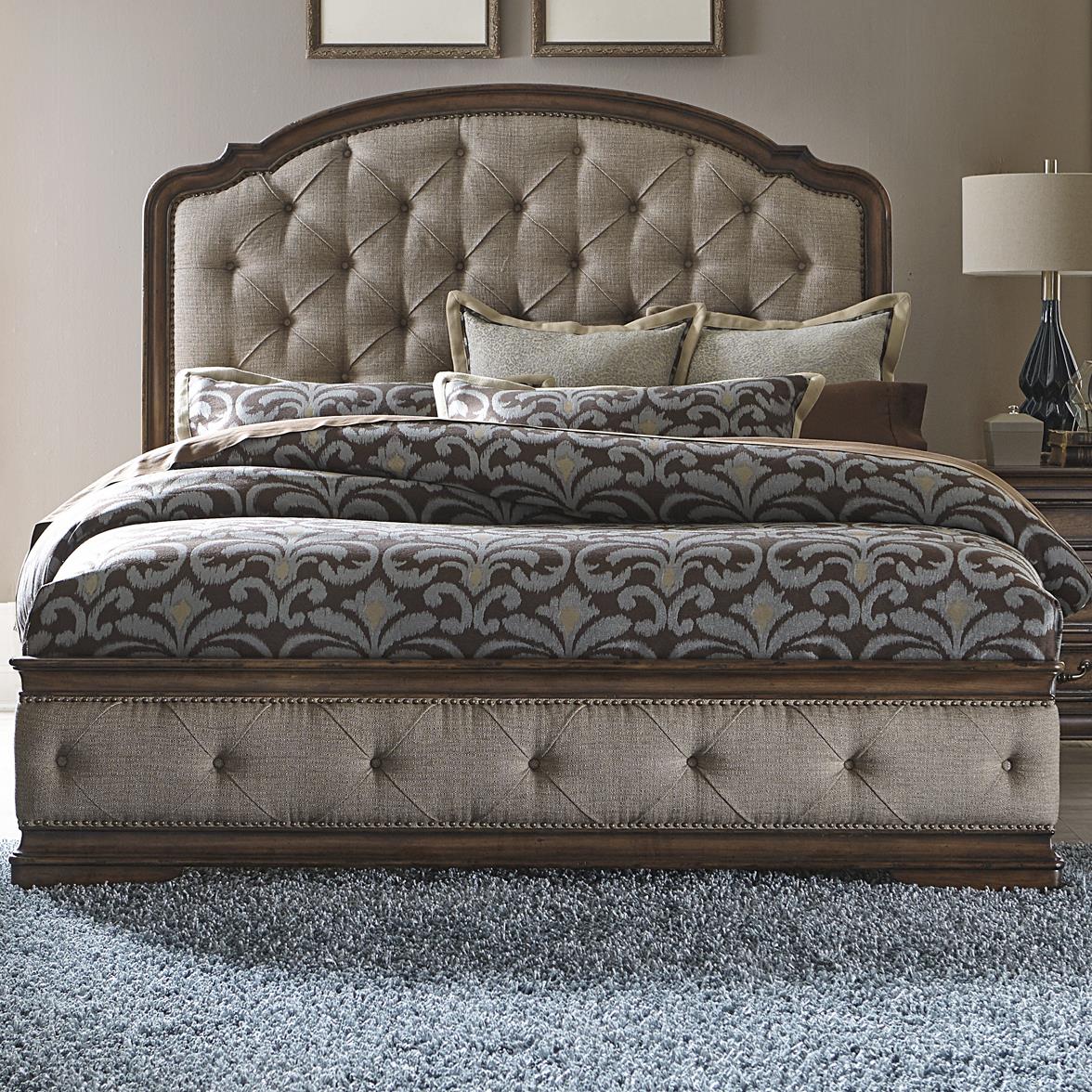 Liberty Furniture Amelia Traditional Queen Upholstered Bed with Button