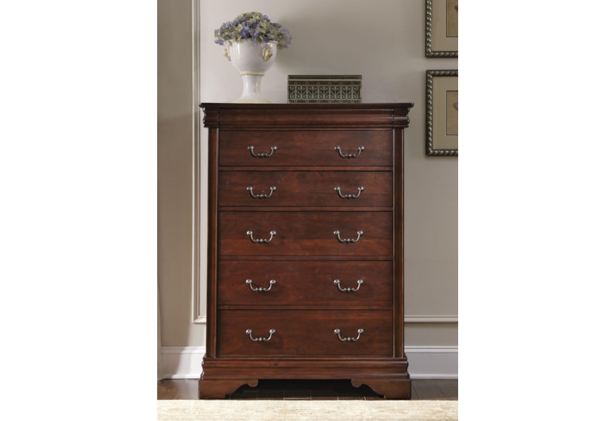 Liberty Furniture Carriage Court Queen Sleigh Bed Dresser