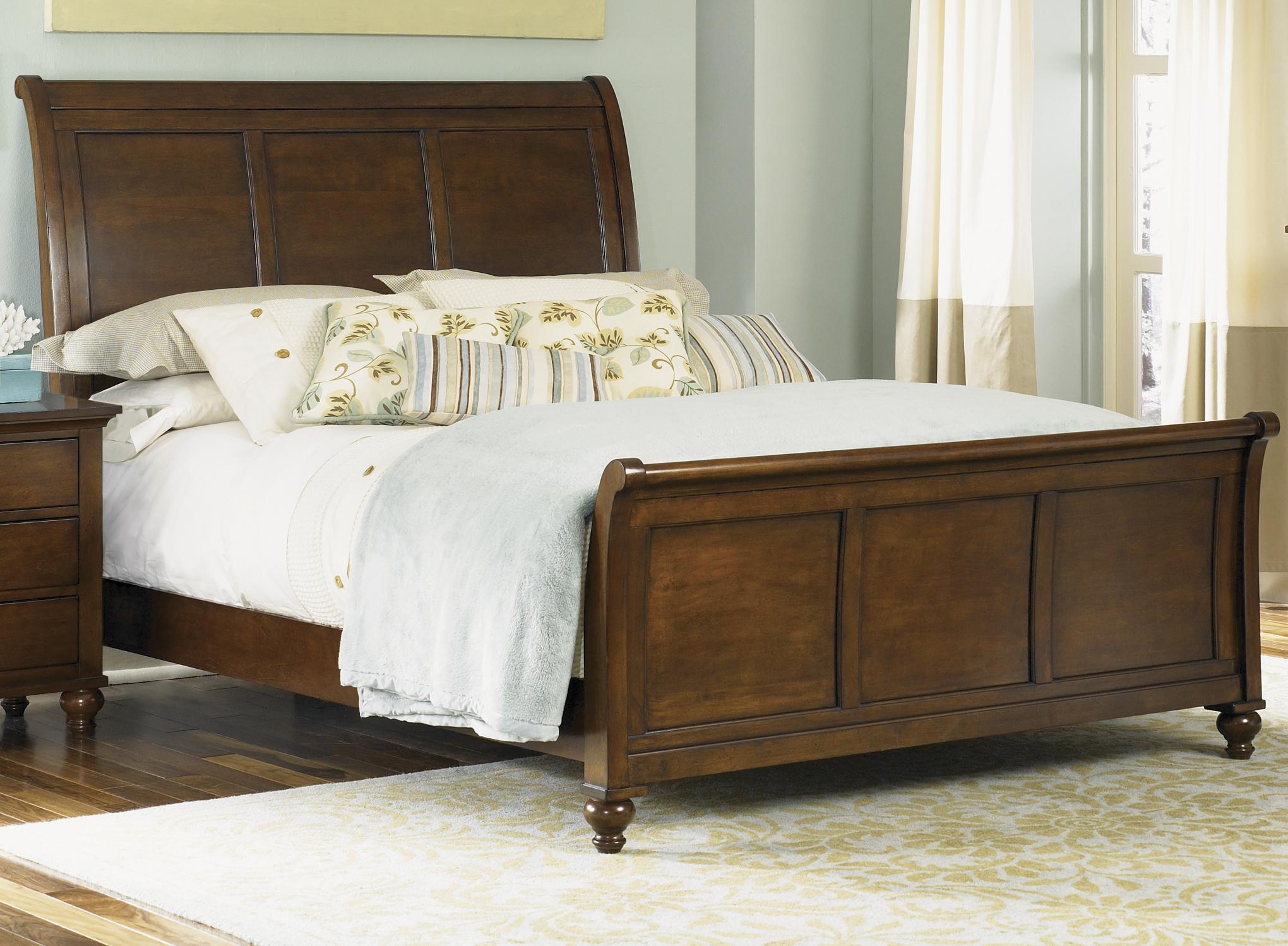 Liberty Furniture Hamilton Transitional Queen Sleigh Bed Novello