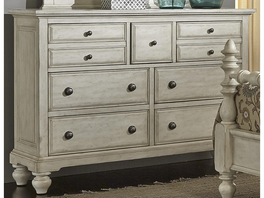 Liberty Furniture 697 Br Transitional 7 Drawer Chesser Royal