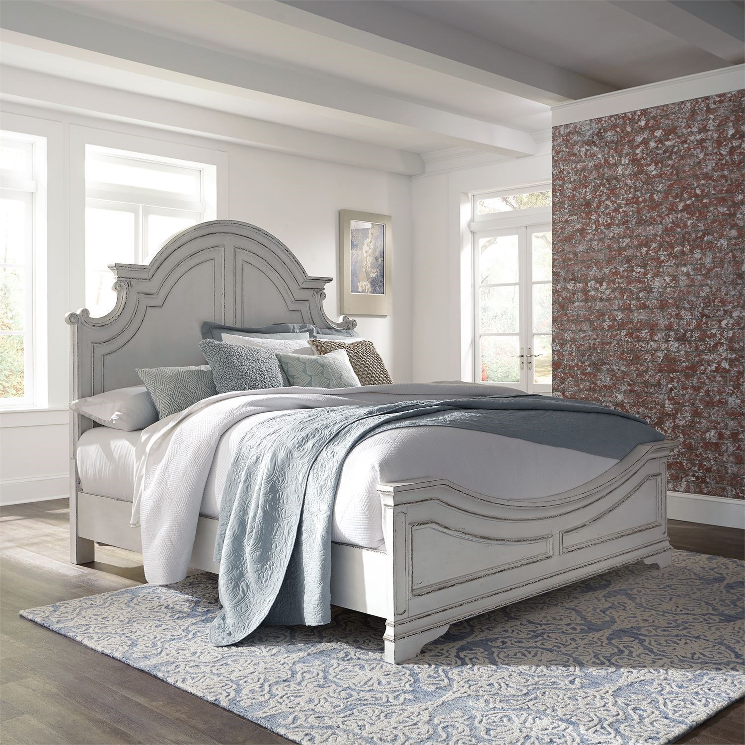 Liberty Furniture Magnolia Manor Cottage Style Queen Panel Bed
