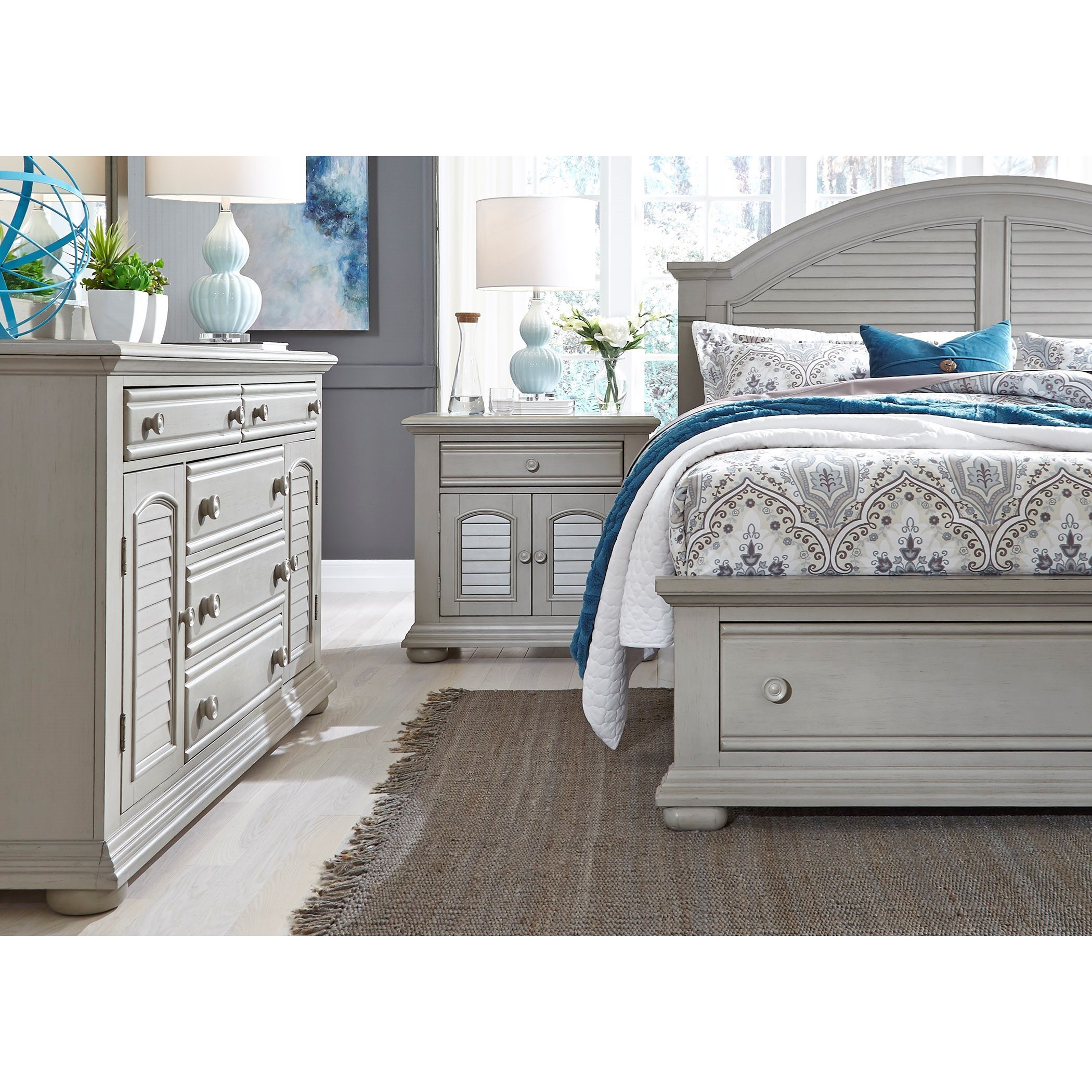Liberty Furniture Summer House Ii Queen Bedroom Group Royal
