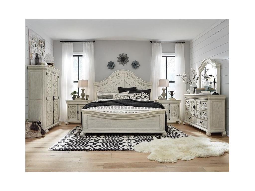 Magnussen Home BronwynQueen Shaped Panel Bed