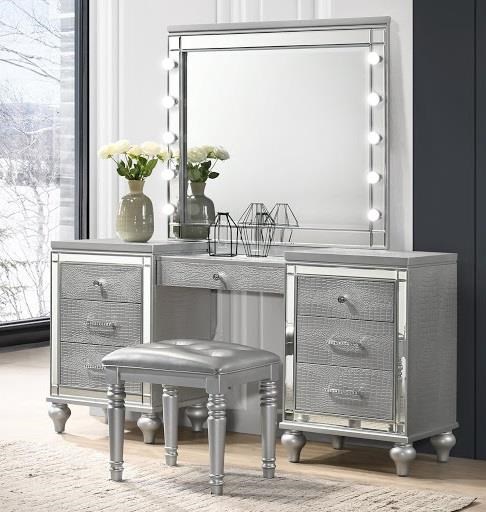lighted vanity dresser