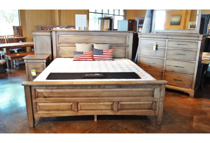 Oakwood Industries Edinburgh Queen Panel Livingston Bed With Block Feet Mueller Furniture Panel Beds