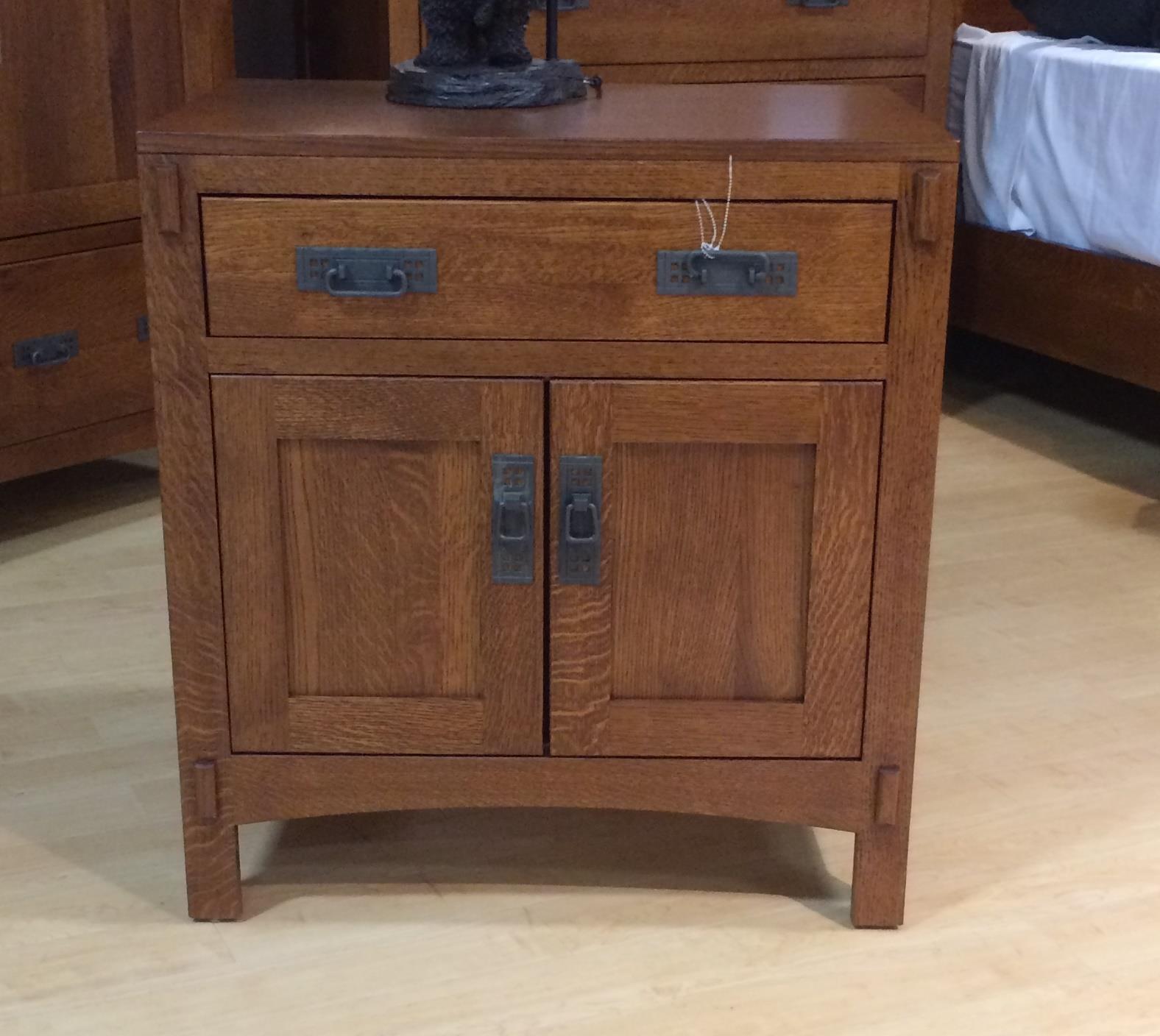 Palettes By Winesburg American Craftsman 09245 Qso Two Door