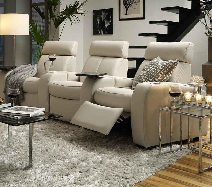 Manual Recliner Chair Ergonomic Design 2 Cup Holders Living Room