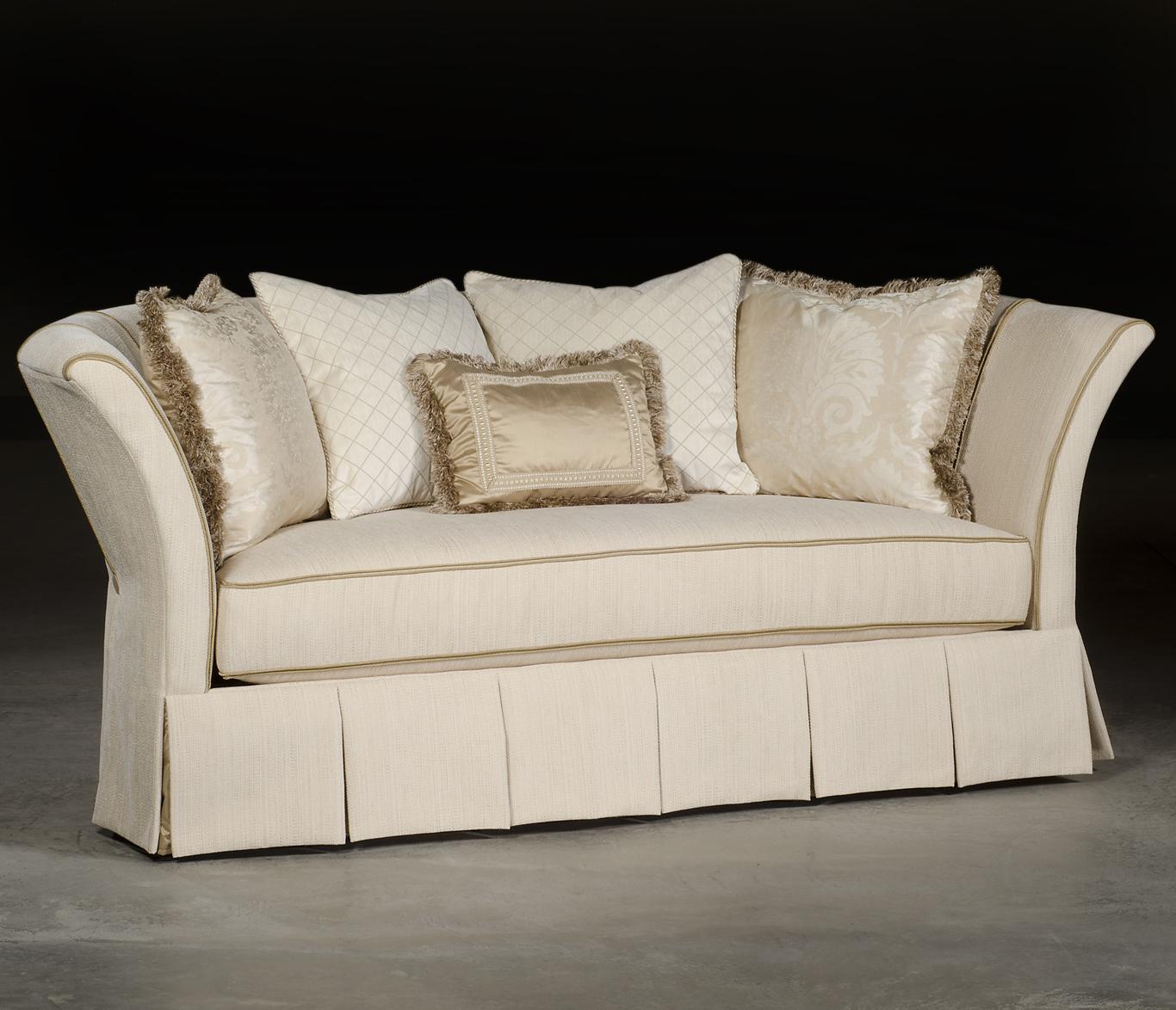 Traditional Settee Sofa with Tuxedo Styled Seat Back