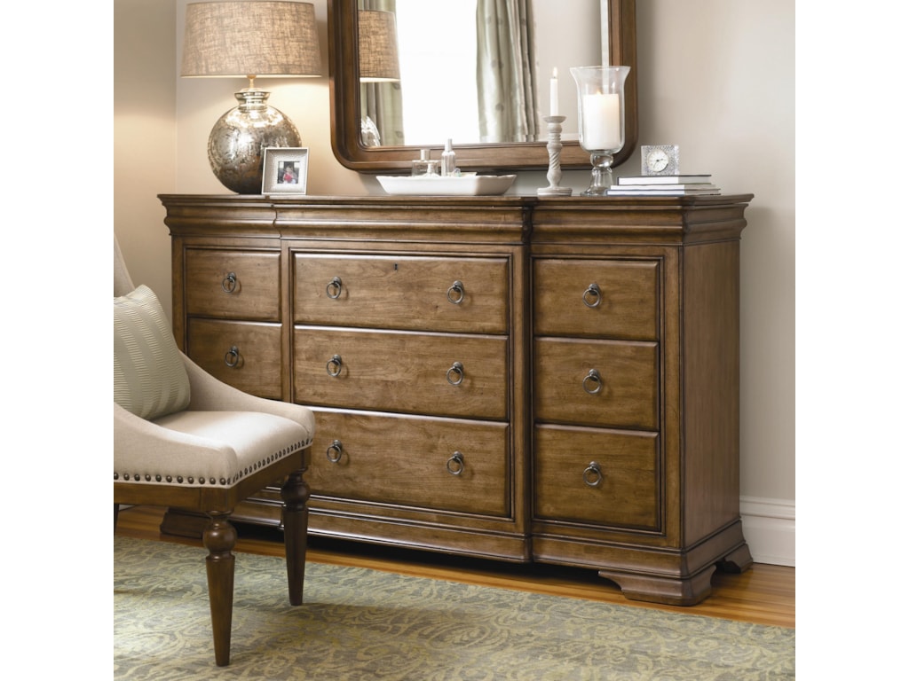 Universal New LouDrawer Dresser