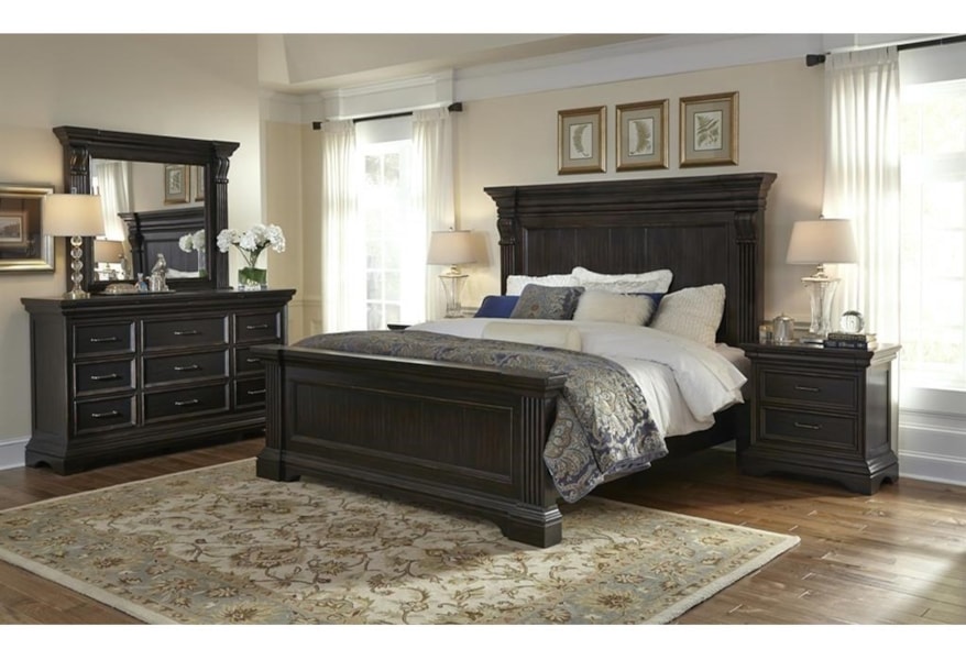 Pulaski Furniture Caldwell 11 Drawer Traditional Dresser And