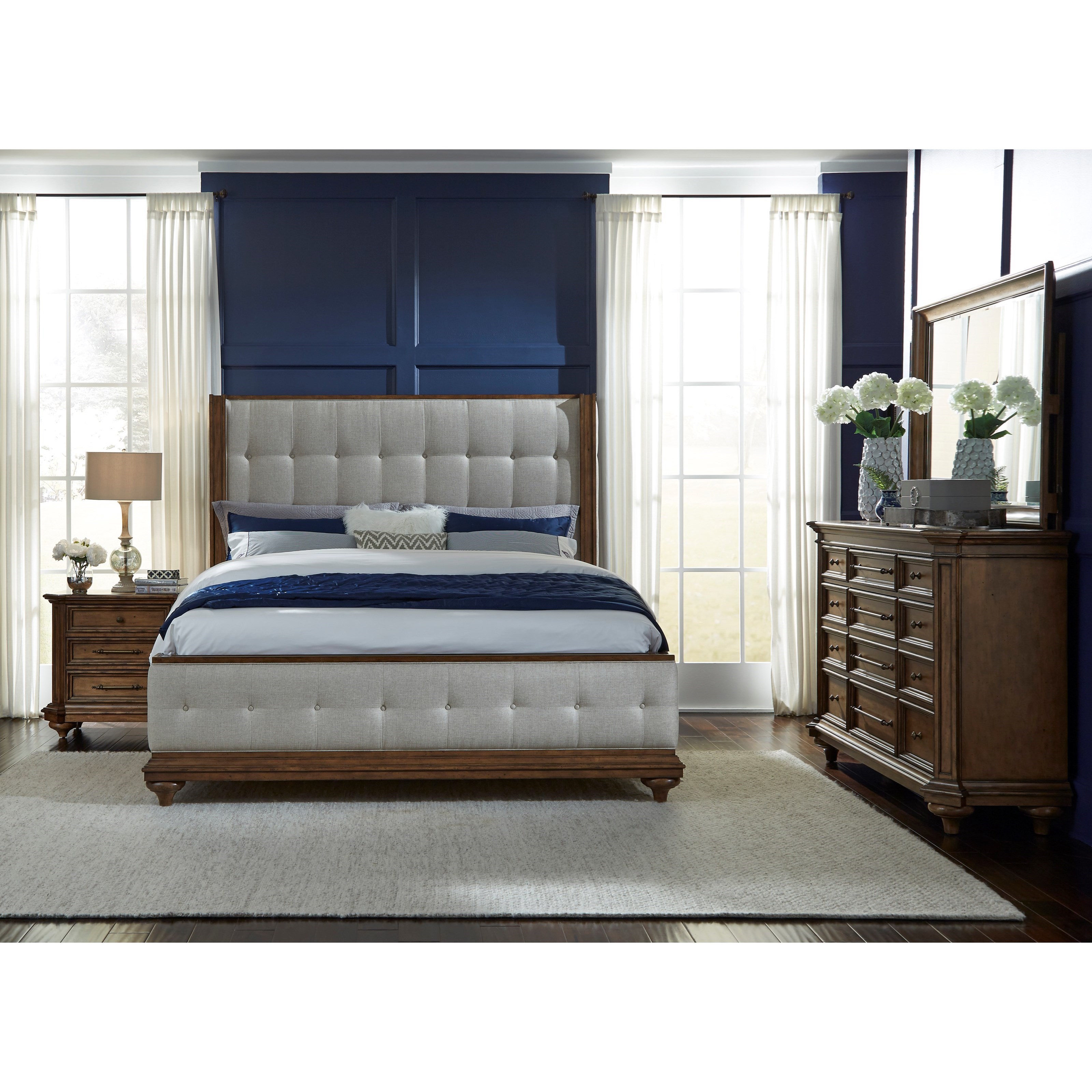 Pulaski Furniture Carrington California King Traditional