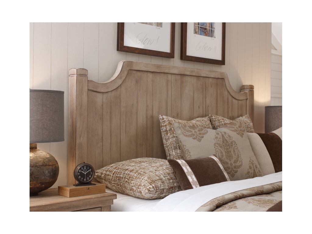 Rachael Ray Home by Legacy Classic Monteverdi Queen Low Post Bed