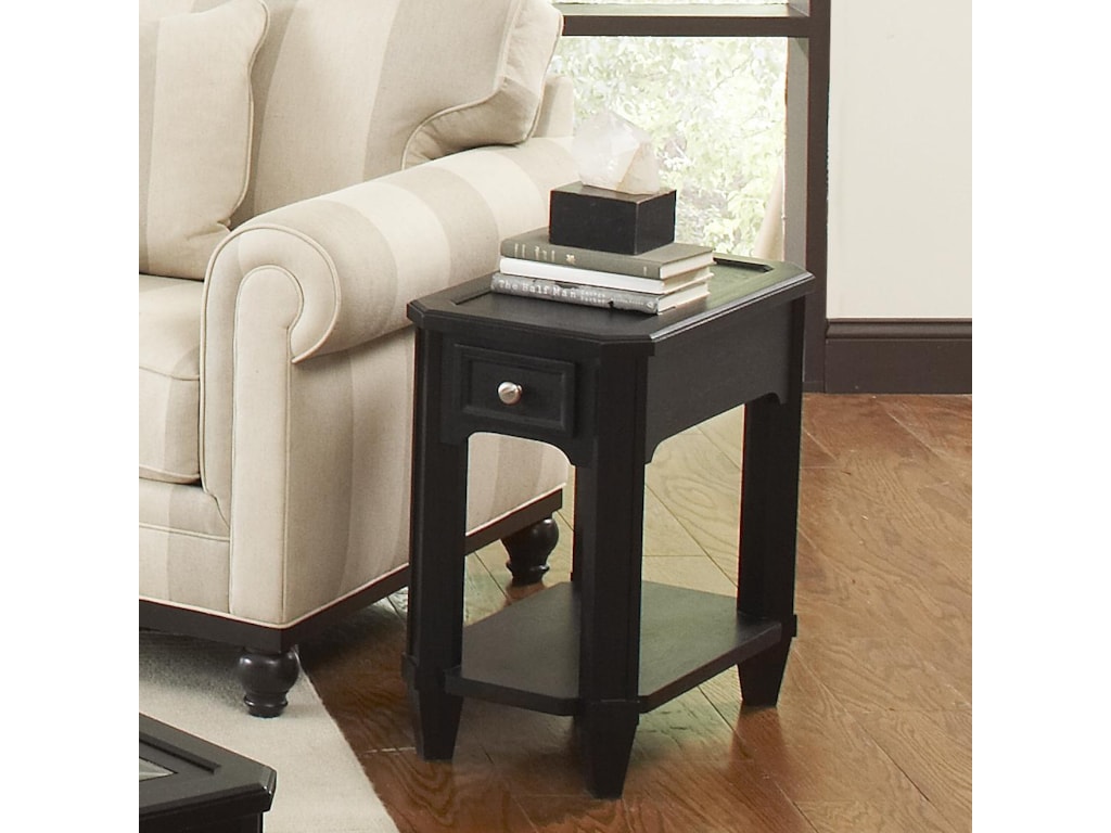 Riverside Furniture FarringtonChairside Table