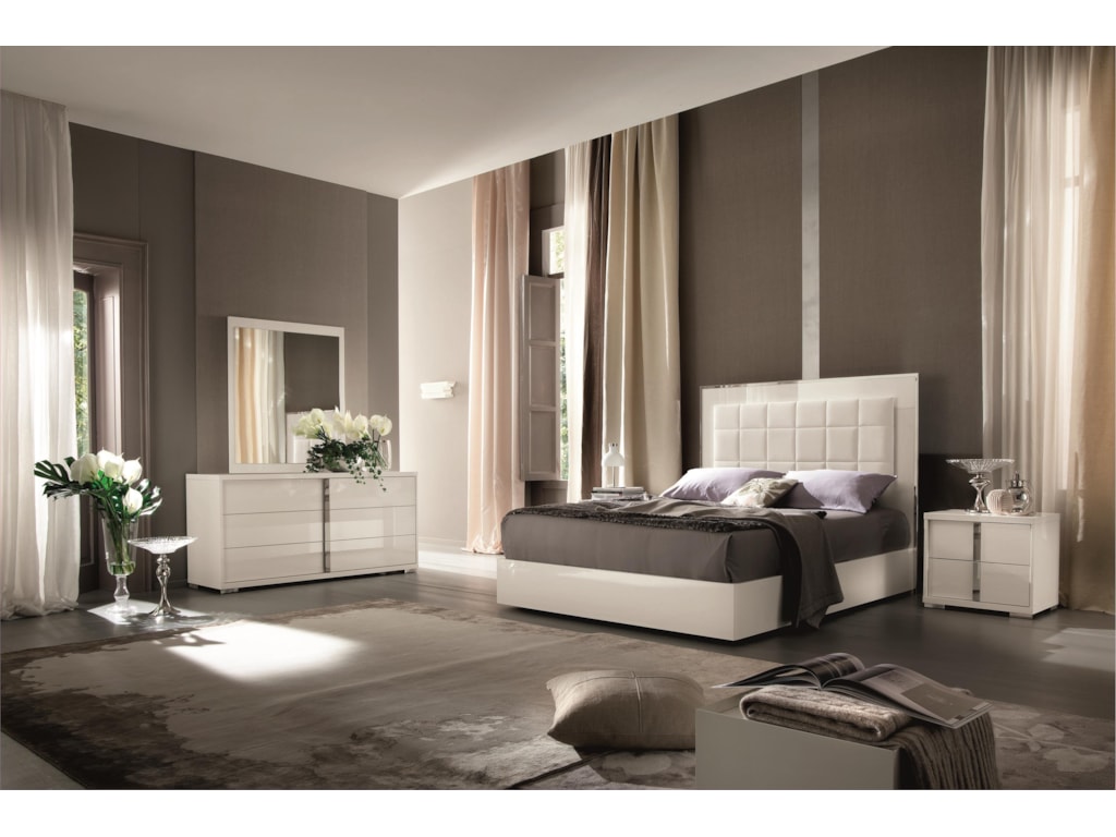 Alf Italia ImperiaQueen Upholstered Bed w/ Storage Footboard