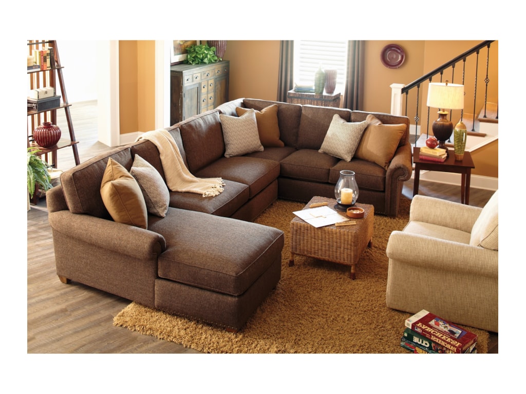 Rowe MorganTraditional Three Piece Sectional Sofa