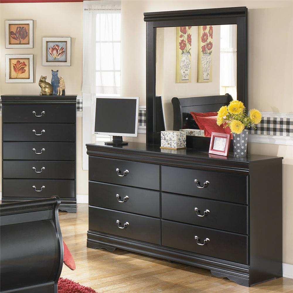 Signature Design By Ashley Huey Vineyard 6 Drawer Dresser And Mirror Combination Royal Furniture Dresser Mirror Sets