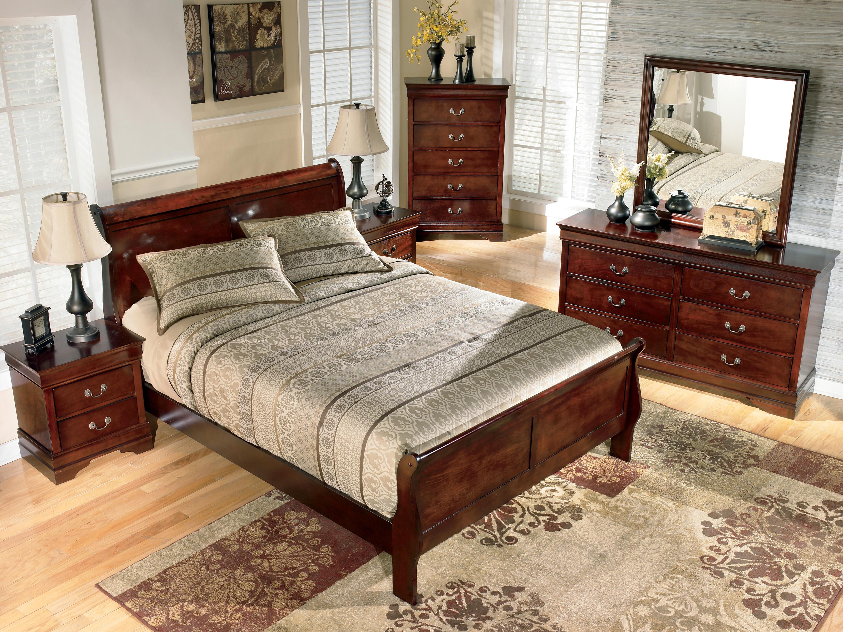 Signature Design By Ashley Alisdair Queen Sleigh Bed Royal