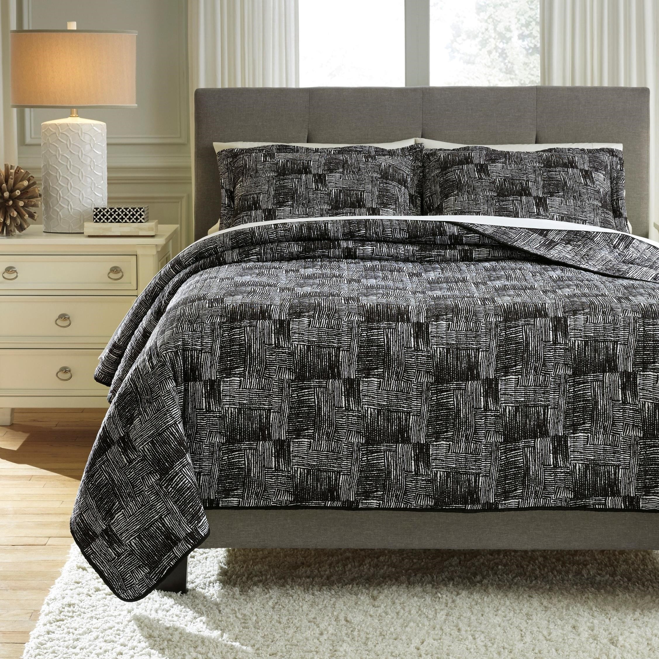 black quilt bedding