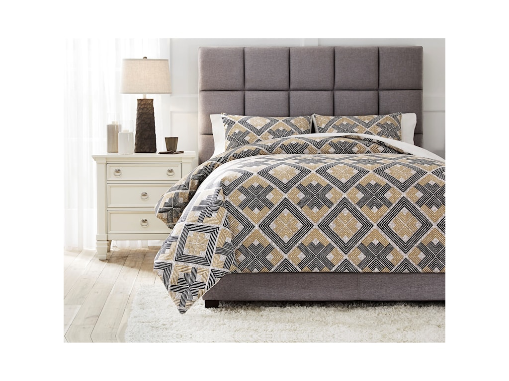 Signature Design By Ashley Bedding Sets King Scylla Brown Black Comforter Set Royal Furniture Bedding Sets